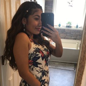 Meet your Posher, Larissa